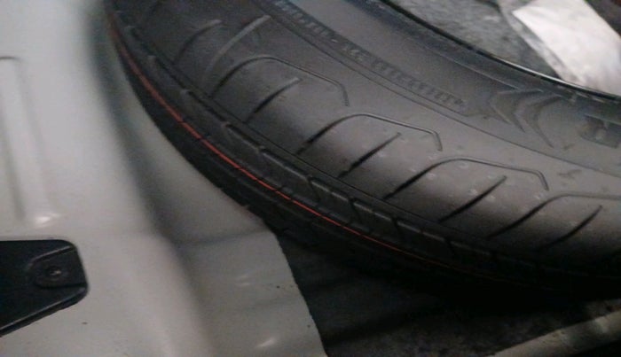 2025 KIA SELTOS HTX IVT, Petrol, Automatic, 10,121 km, tyre