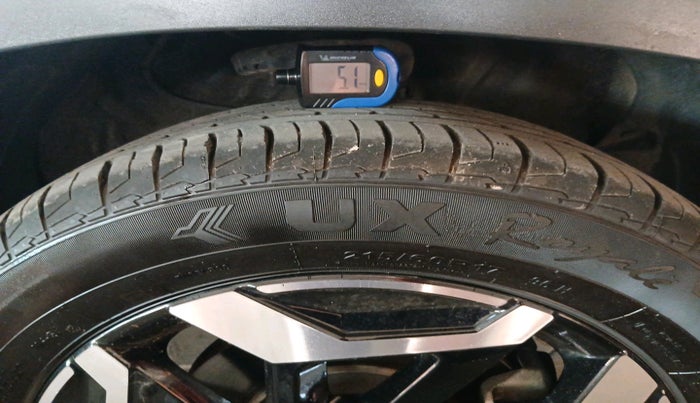 2025 KIA SELTOS HTX IVT, Petrol, Automatic, 10,121 km, tyre