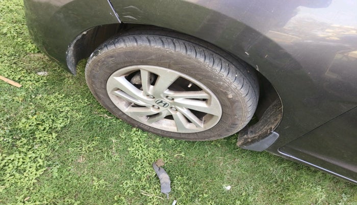 2017 Honda Jazz 1.2L I-VTEC V, Petrol, Manual, 41,310 km, tyre