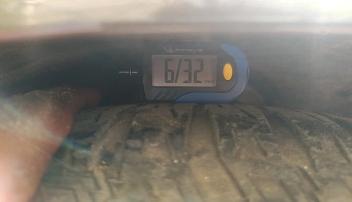 2013 Audi Q7 3.0 TDI QUATTRO, Diesel, Automatic, 1,04,836 km, tyre