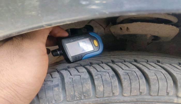 2022 Hyundai AURA S 1.2 CNG, CNG, Manual, 60,069 km, tyre