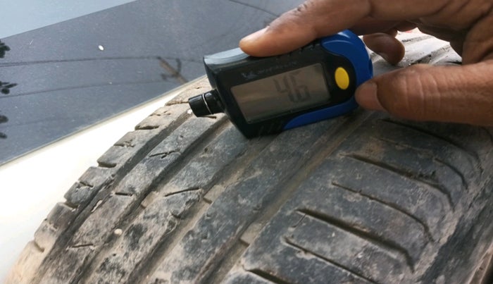 2015 Ford Ecosport AMBIENTE 1.5L PETROL, Petrol, Manual, 1,50,703 km, tyre