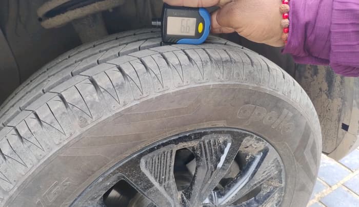 2021 Maruti Vitara Brezza ZXI AT SHVS, Petrol, Automatic, 96,043 km, tyre