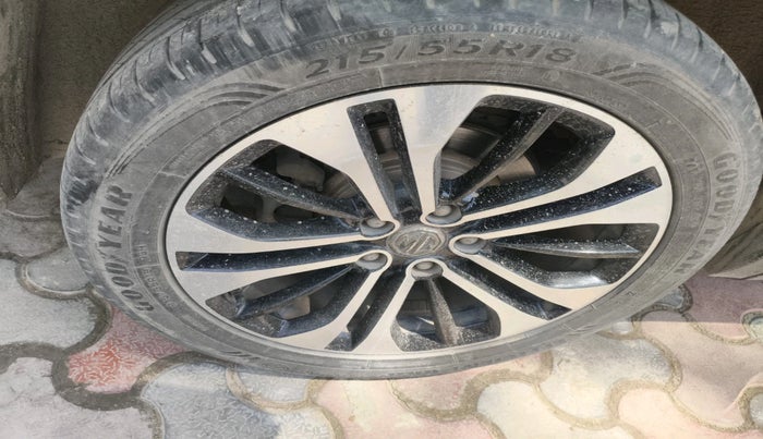 2021 MG HECTOR SHARP 2.0 DIESEL, Diesel, Manual, 57,641 km, tyre