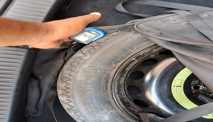 2015 Mercedes Benz C Class C 200 AVANTGARDE, Petrol, Automatic, 82,459 km, tyre