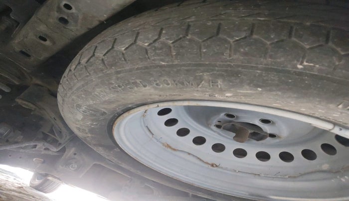 2021 Mahindra XUV700 AX 7 LUXURY P AT 7 STR, Petrol, Automatic, 1,03,324 km, tyre