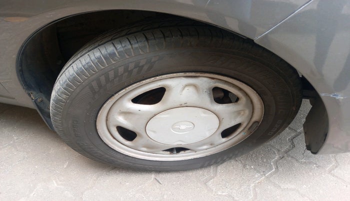 2011 Chevrolet Beat LS PETROL, Petrol, Manual, 20,193 km, tyre