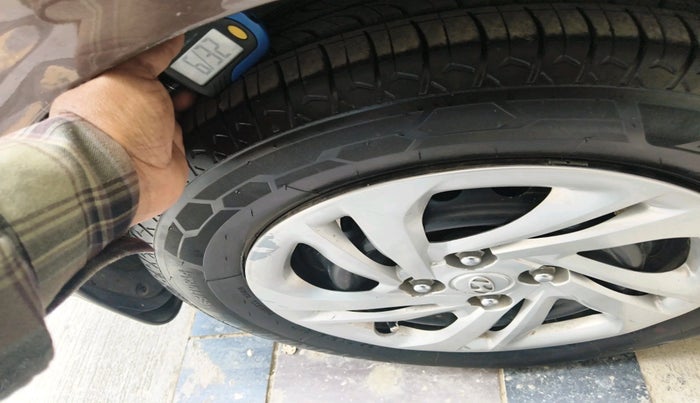 2022 Hyundai AURA S 1.2 CNG, CNG, Manual, 79,102 km, tyre