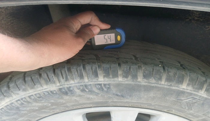 2017 Maruti Vitara Brezza VDI (O), Diesel, Manual, 1,05,000 km, tyre