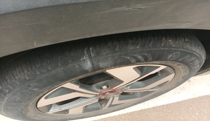 2021 KIA SONET GTX PLUS 1.0 DCT, Petrol, Automatic, 82,665 km, tyre