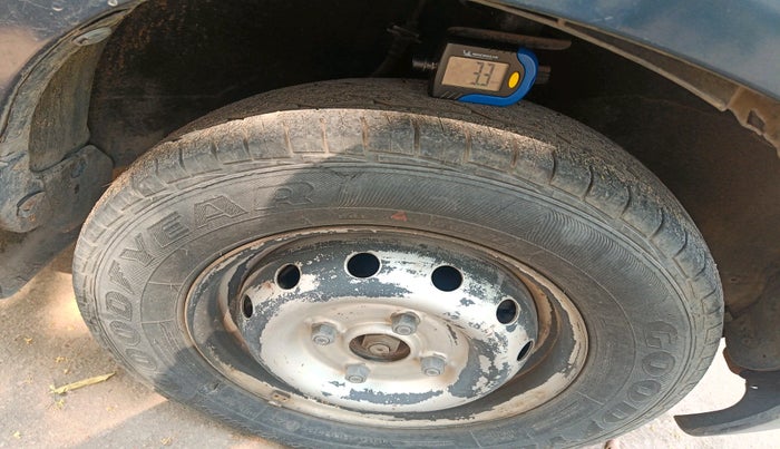 2012 Maruti Alto LXI CNG, CNG, Manual, 83,769 km, tyre