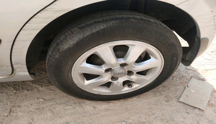 2011 Nissan Micra XV PETROL, Petrol, Manual, 1,03,854 km, tyre