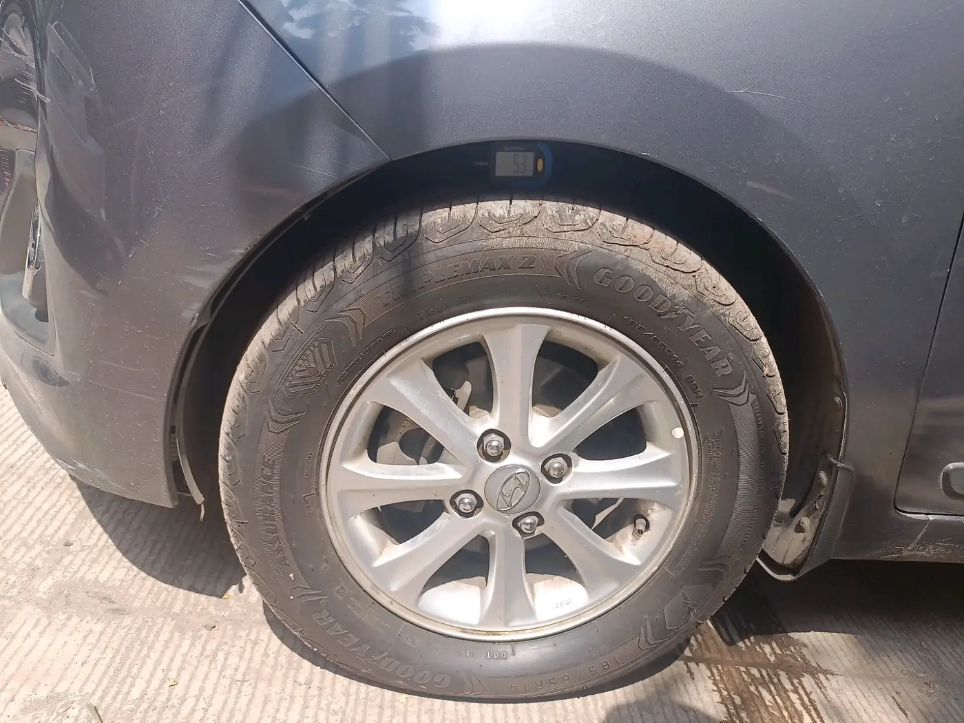 2016 Hyundai Grand i10 ASTA AT 1.2 KAPPA VTVT, Petrol, Automatic, 40,507 km, tyre