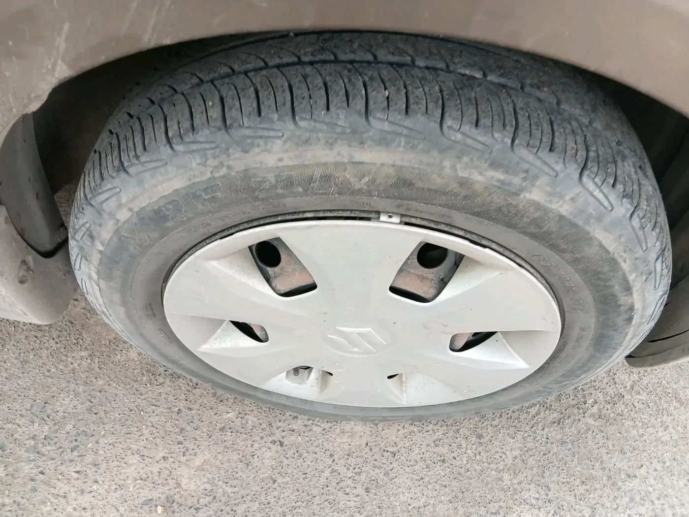 2019 Maruti New Wagon-R VXI 1.0, Petrol, Manual, 1,04,145 km, tyre