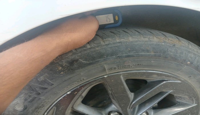 2020 Hyundai GRAND I10 NIOS SPORTZ 1.2 KAPPA VTVT CNG, CNG, Manual, 62,319 km, tyre