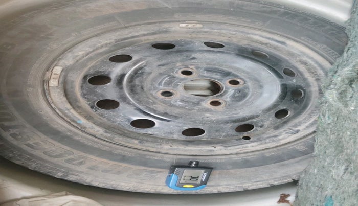 2011 Maruti Ritz VXI, Petrol, Manual, 83,569 km, tyre