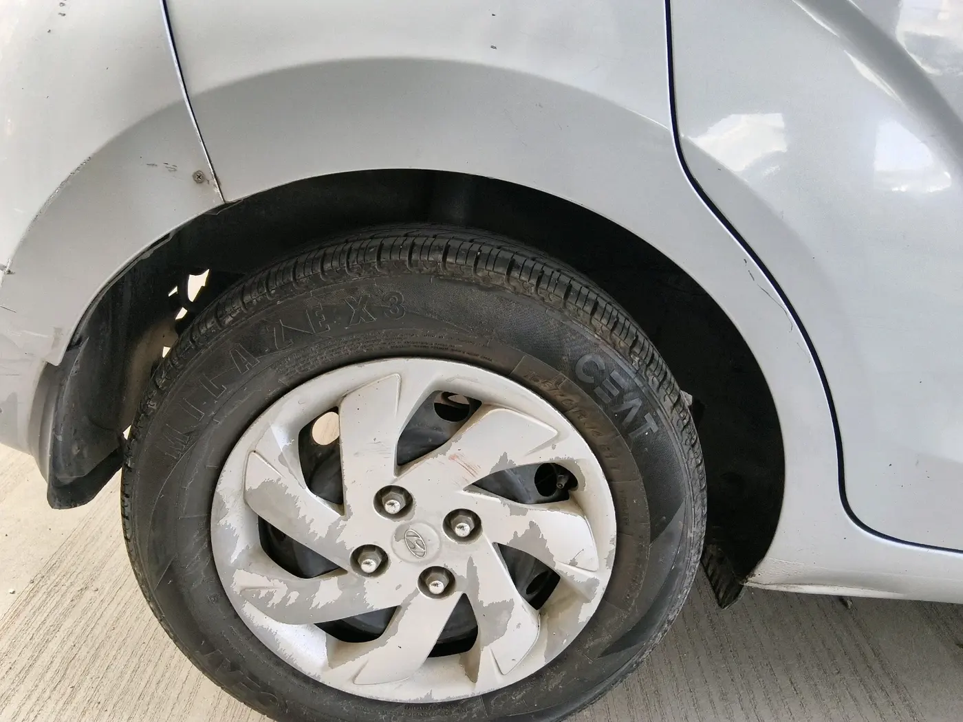 2018 Hyundai NEW SANTRO SPORTZ AMT, Petrol, Automatic, 72,486 km, tyre