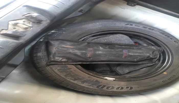 2021 Hyundai VENUE SX 1.0 TURBO IMT, Petrol, Manual, 33,920 km, tyre