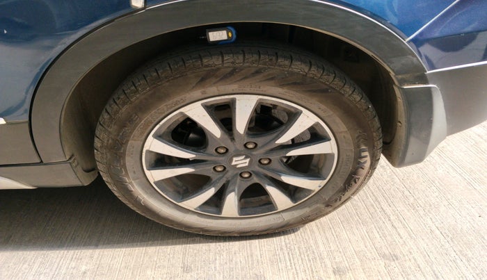 2019 Maruti S Cross ZETA 1.3, Diesel, Manual, 1,18,113 km, tyre