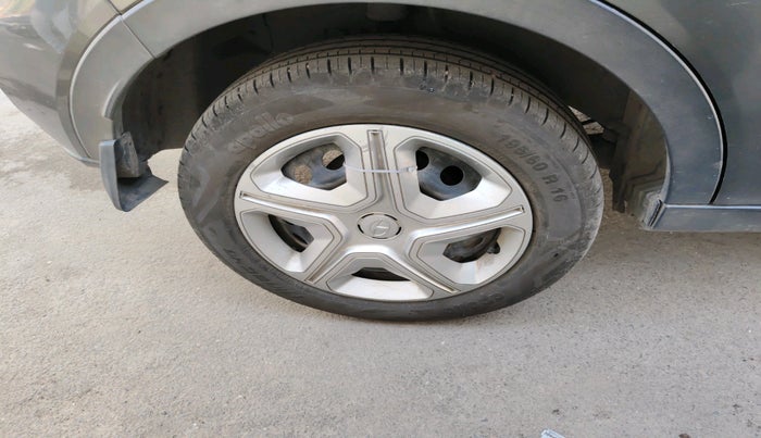 2022 Tata NEXON XM DIESEL, Diesel, Manual, 1,87,212 km, tyre