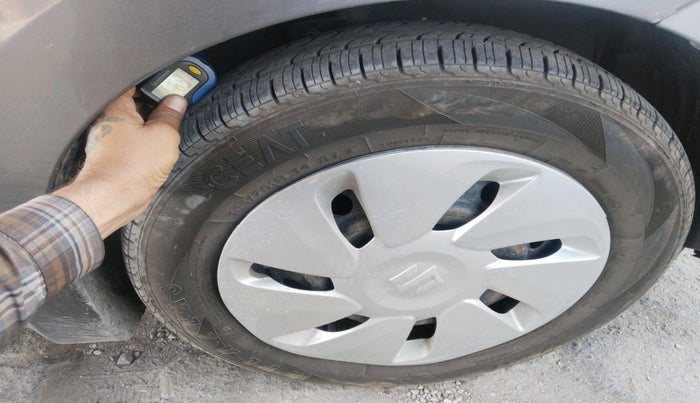 2014 Maruti Celerio VXI, Petrol, Manual, 1,10,313 km, tyre