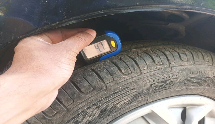 2013 Hyundai i10 ERA 1.1, Petrol, Manual, 61,494 km, tyre