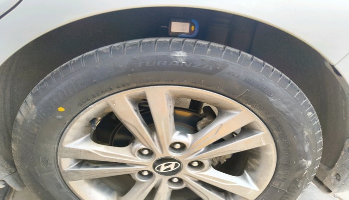 2018 Hyundai New Elantra 2.0 SX(O) AT PETROL, Petrol, Automatic, 57,611 km, tyre