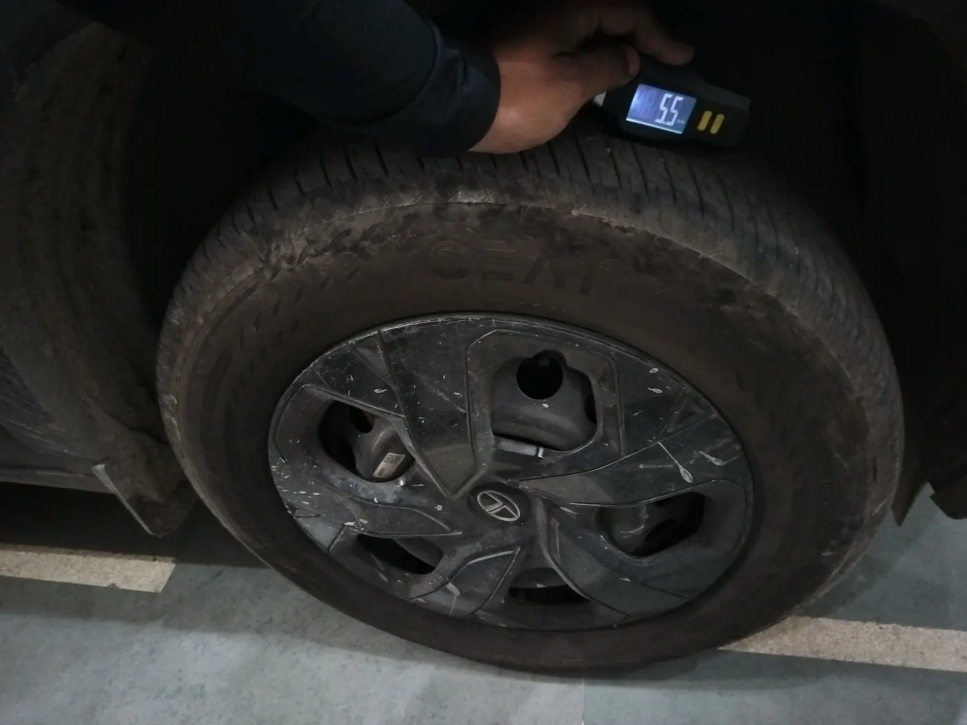 2024 Tata PUNCH ADVENTURE MT CNG , CNG, Manual, 11,549 km, tyre