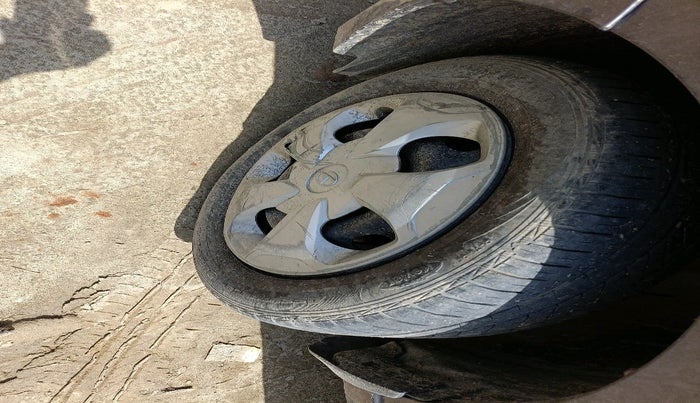 2018 Tata Tiago XT PETROL, Petrol, Manual, 87,838 km, tyre