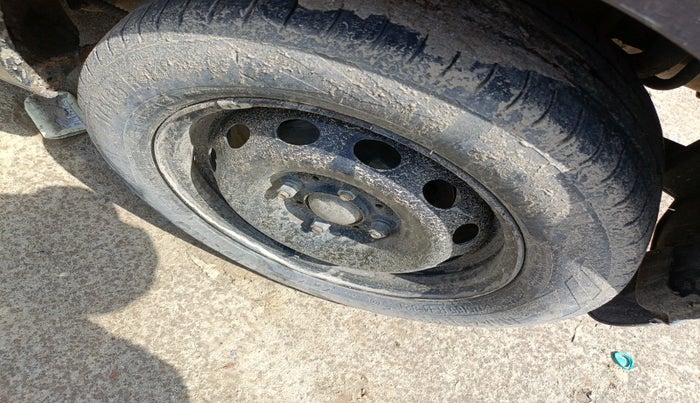 2018 Tata Tiago XT PETROL, Petrol, Manual, 87,838 km, tyre