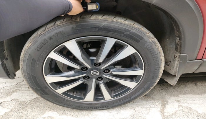 2019 Nissan Kicks XV PREMIUM O DUAL TONE DIESEL, Diesel, Manual, 1,00,908 km, tyre