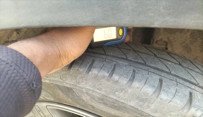 2021 Renault Kwid CLIMBER 1.0 (O), Petrol, Manual, 5,283 km, tyre