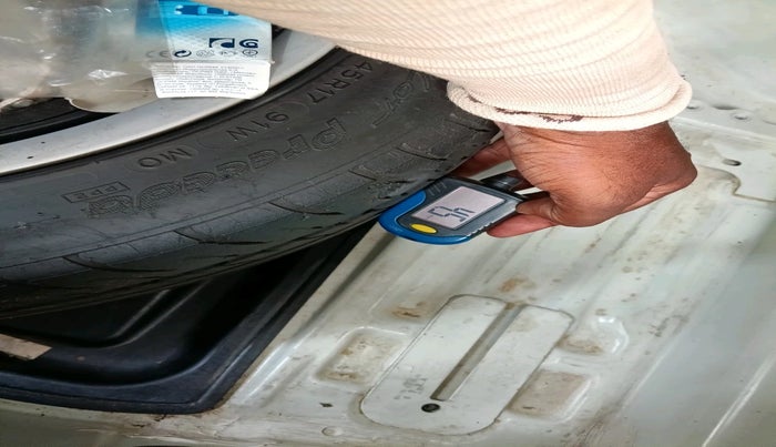 2011 Mercedes Benz C Class 200 CGI AVANTGARDE, Petrol, Automatic, 36,998 km, tyre