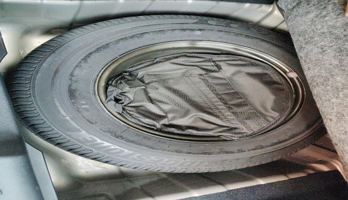 2025 Tata ALTROZ Accomplished Plus S Petrol 6DCT, Petrol, Automatic, 7,814 km, tyre