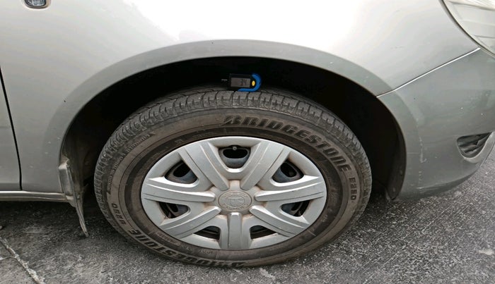 2011 Skoda Fabia AMBIENTE 1.2 TDI, Diesel, Manual, 76,059 km, tyre