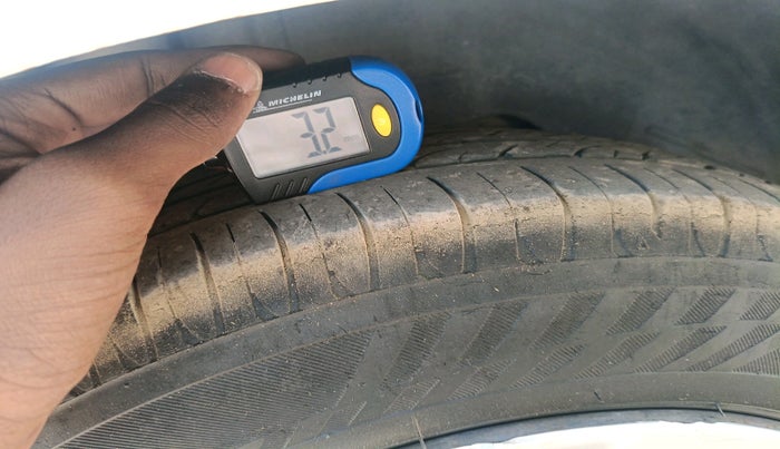 2016 Ford New Figo TREND 1.5L DIESEL, Diesel, Manual, 1,63,507 km, tyre