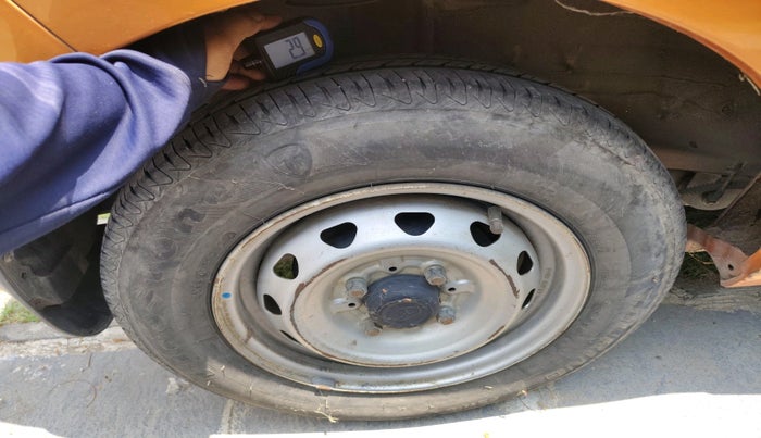 2018 Tata Tiago XE PETROL, Petrol, Manual, 80,244 km, tyre