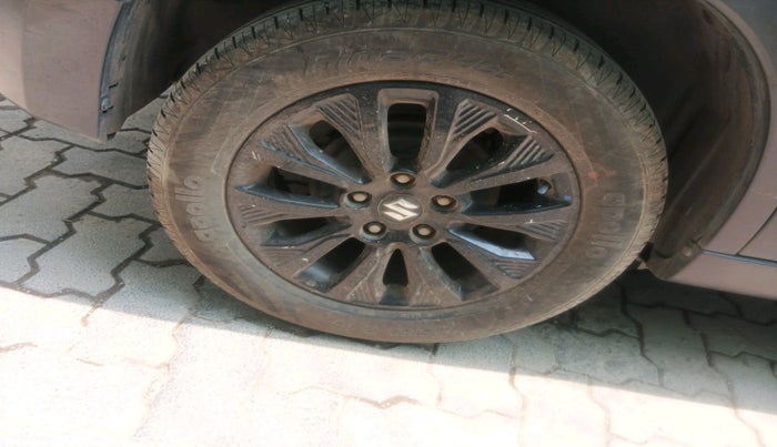 2021 Maruti Vitara Brezza ZXI, Petrol, Manual, 44,265 km, tyre