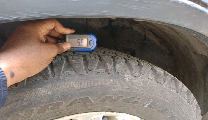 2012 Ssangyong Rexton RX7, Diesel, Automatic, 89,692 km, tyre