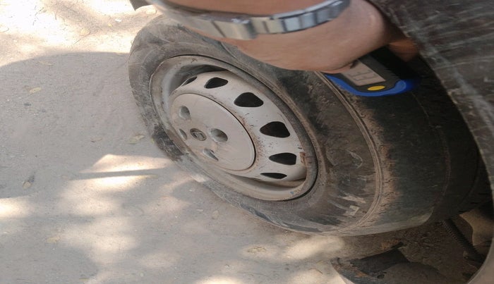 2018 Tata Tiago XM PETROL, Petrol, Manual, 80,100 km, tyre