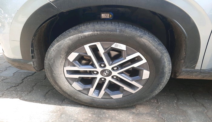 2022 Hyundai VENUE SX 1.2 PETROL, Petrol, Manual, 49,522 km, tyre