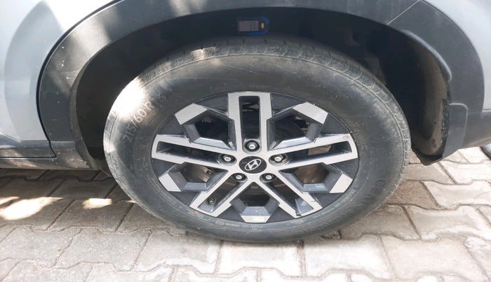 2022 Hyundai VENUE SX 1.2 PETROL, Petrol, Manual, 49,522 km, tyre