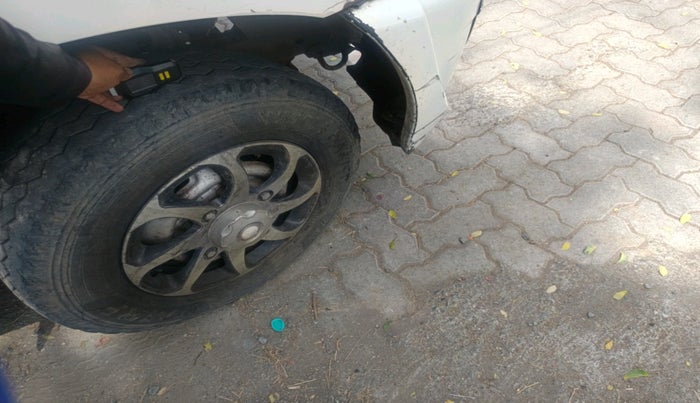 2013 Mahindra Scorpio EX M2DI, Diesel, Manual, 44,041 km, tyre