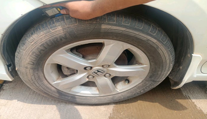 2011 Honda City 1.5L I-VTEC V AT, CNG, Automatic, 1,17,897 km, tyre