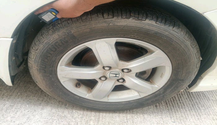 2011 Honda City 1.5L I-VTEC V AT, CNG, Automatic, 1,17,897 km, tyre