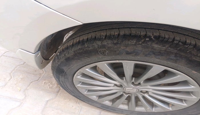 2017 Maruti Ciaz ALPHA DIESEL 1.3, Diesel, Manual, 97,836 km, tyre