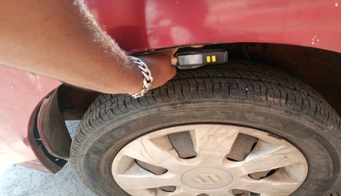 2015 Maruti Alto K10 VXI, Petrol, Manual, 1,06,511 km, tyre