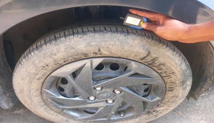 2023 Hyundai NEW I20 MAGNA 1.2 MT, Petrol, Manual, 30,074 km, tyre