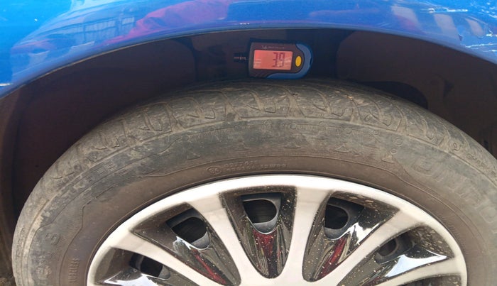 2012 Ford Figo ZXI 1.4 DIESEL, Diesel, Manual, 1,02,880 km, tyre