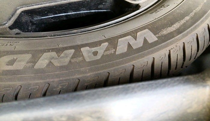 2021 Maruti Vitara Brezza LXI, CNG, Manual, 74,640 km, tyre